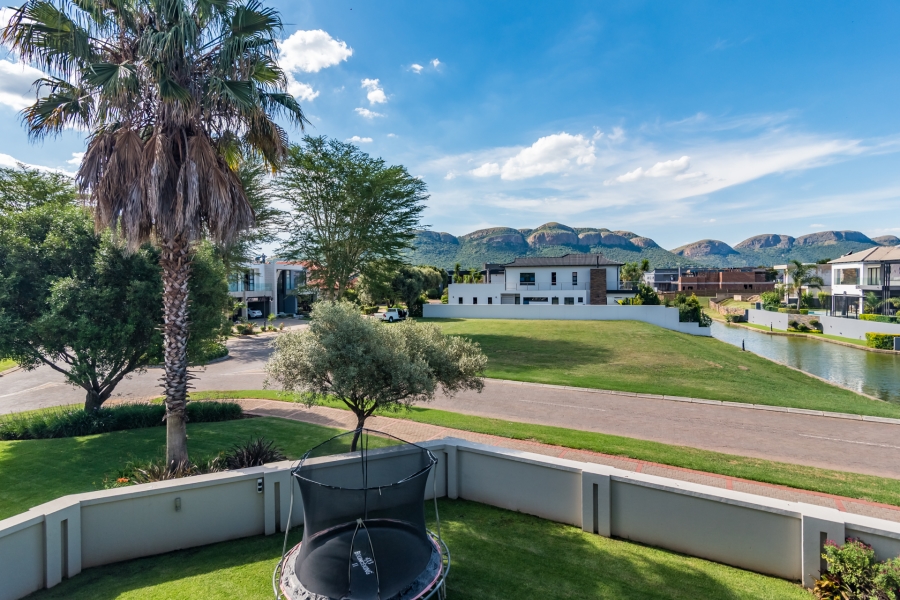 5 Bedroom Property for Sale in Hartebeesfontien AH North West